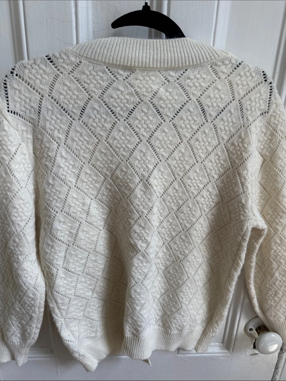 Zara Cream Diamond‑Textured V‑Neck Button Cardigan